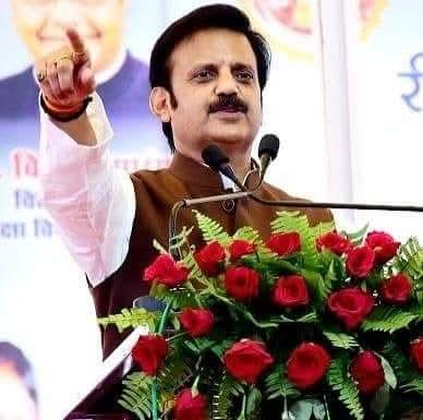 एमपी में 48 पटवारियों पर कार्रवाई: 27 बर्खास्त, 21 निलंबित; स्वामित्व योजना को लेकर विवाद, सरकार ने बुलाई बैठक