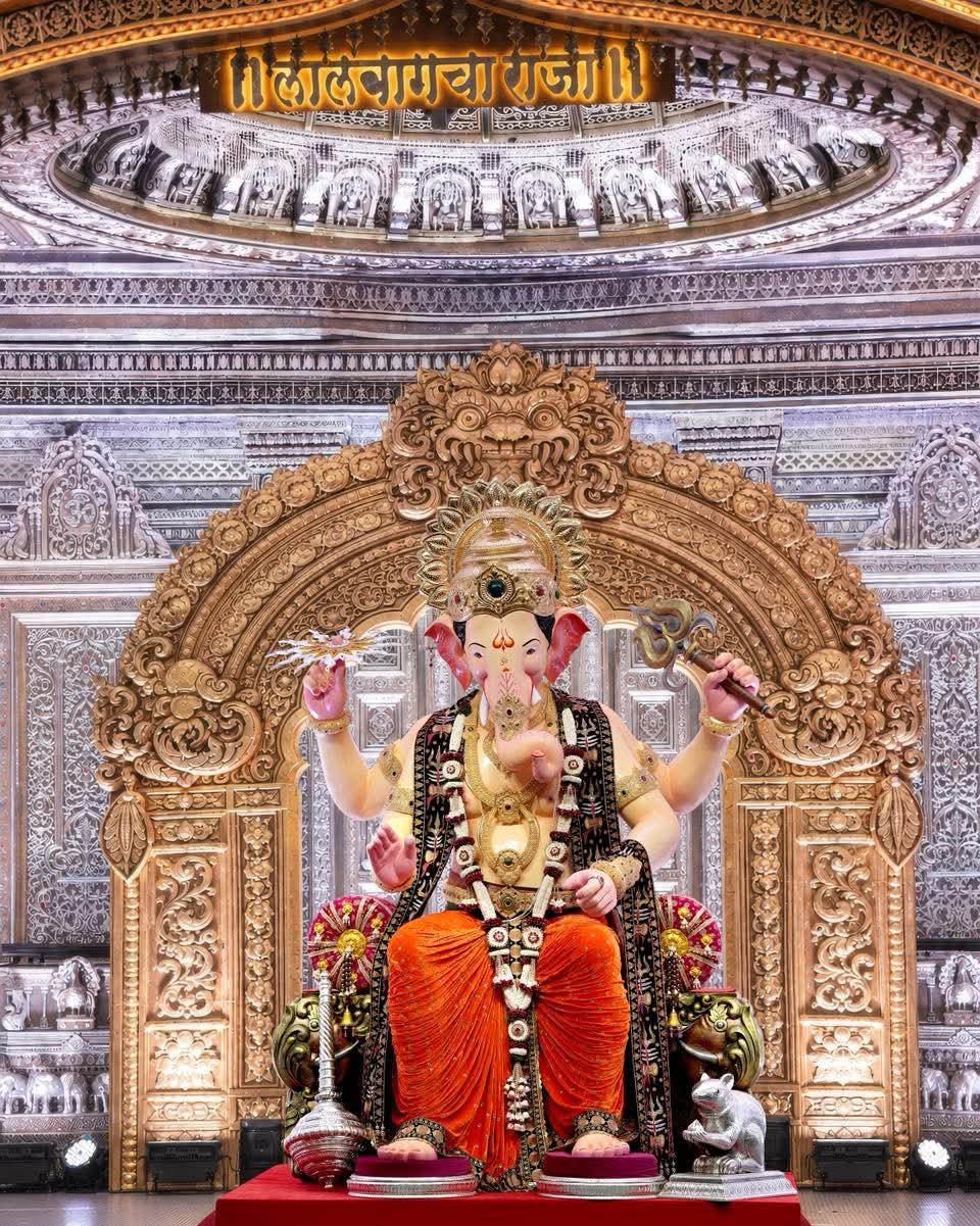 गणेश चतुर्थी 2026: आज घर-घर विराजेंगे विघ्नहर्ता गणपति, जानिए स्थापना का शुभ मुहूर्त और पूजा का महत्व
