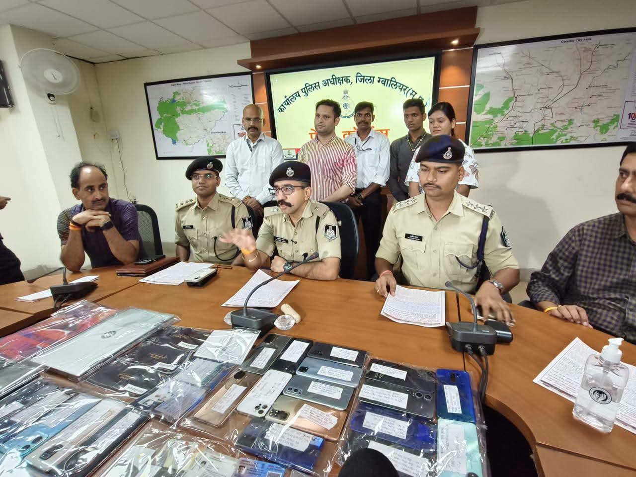 ग्वालियर में 100 करोड़ के साइबर नेटवर्क का खुलासा, विंडसर हिल्स के डुप्लेक्स से 5 आरोपी गिरफ्तार